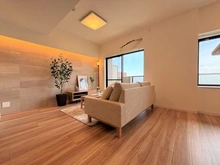 【神奈川県/横浜市港北区新羽町】エンゼルハイム大倉山第三 LDにはエコカラットを採用