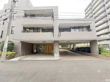 【神奈川県/川崎市中原区井田中ノ町】元住吉リリエンハイム エントランス　商店街から少し奥に入った閑静な立地　※この画像は一部CG加工をしています。