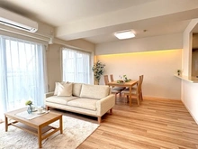 【神奈川県/横浜市磯子区原町】ナイスアーバン横濱根岸 バルコニーに面しており、陽当たり＆通風良好です♪※家具・調度品等は販売価格に含まれません。