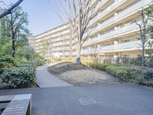 【神奈川県/川崎市宮前区犬蔵】グレーシアガーデンたまプラーザ 緑豊かな中庭