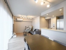 【神奈川県/横浜市都筑区池辺町】パークシティLaLa横浜 リビングダイニング部分には床暖房がございます！