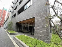 【東京都/中央区日本橋堀留町】GREEN　PARK　日本橋堀留町 豊富な植栽を施したエントランス