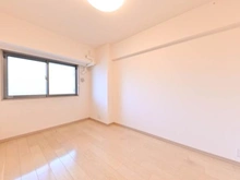 【東京都/世田谷区成城】ルネ成城 洋室（２）約６．５帖