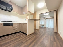 【東京都/渋谷区恵比寿】ライオンズマンション広尾南 洋室(約6.0畳)を開けることにより、ひとつの空間として利用可能