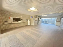 【埼玉県/川口市大字辻】鳩ケ谷スカイハイツ マンションのエントランス
