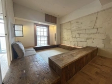 【大阪府/大阪市福島区玉川】ユニライフ福島C棟 寝転んだりソファで座ったりと過ごせるリビング