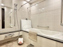 【大阪府/大阪市北区大淀南】グランドメゾン新梅田タワー 1820サイズの広々とした浴室♪浴室乾燥・ミストサウナ有♪