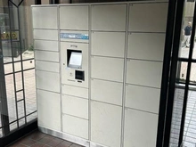【大阪府/大阪市城東区新喜多東】四季彩都いちょう館B棟 お届け物の受け取りに便利な宅配ボックスです♪