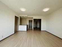 【大阪府/大阪市城東区古市】ウィズパークス大阪 リビング