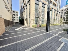 【大阪府/大阪市中央区備後町】ブランズタワー大阪備後町 エントランスアプローチ③