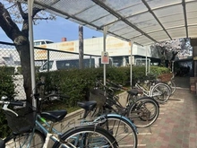 【大阪府/大阪市福島区大開】福島グランドヴィラ 自転車置場（エントランス側）