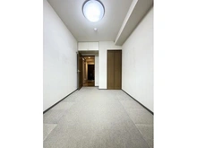 【大阪府/大阪市北区天神橋】キングマンション天神橋Ｉ 約5.3帖の洋室