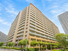 【大阪府/大阪市都島区善源寺町】セントプレイス大阪ウィスタリアコート 外観：総戸数409戸の大規模マンション。