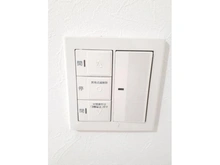 【東京都/大田区池上】日神デュオステージ池上 【電動シャッター】スイッチで簡単に開閉できる操作性が魅力です。