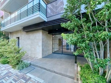 【東京都/大田区矢口】プライム大田矢口ウエスト棟 都市邸宅の洗練と気品が息づくエントランス