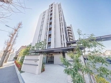 【東京都/府中市白糸台】シュロス府中武蔵野台シルクハウス 品格のあるエントランスです