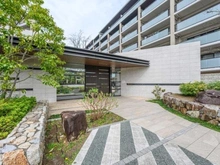 【神奈川県/横浜市戸塚区吉田町】ルネ横浜戸塚 エントランス