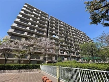 【大阪府/吹田市江の木町】江坂江の木公園スカイハイツ 外観：大阪メトロ御堂筋線「江坂駅」　徒歩7分