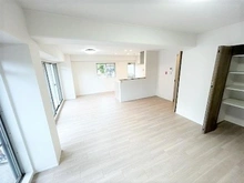 【大阪府/吹田市新芦屋上】メゾン千里丘E棟 外観：日々の疲れをいやす落ち着いた住環境です♪