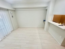 【大阪府/吹田市千里丘北】マスターズマンション吹田千里丘中楽坊 穏やかな時間をゆったりとお過ごしいただけるリビングです。