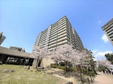 【大阪府/吹田市千里丘北】ミリカ・テラスＩＩＩ街区 外観