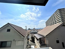 【兵庫県/西宮市甲子園九番町】レ・ジェイド西宮甲子園 バルコニーから撮影した西側の眺望写真です！