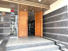 【千葉県/市川市南八幡】ヒルズ本八幡プレシャスコート エントランス