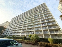 【埼玉県/志木市館】志木ニュータウン中央の森参番街八号棟 建物外観