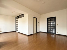 【埼玉県/志木市館】志木ニュータウン中央の森参番街八号棟 居室・リビング