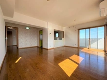 【埼玉県/朝霞市岡】エルプラザ朝霞 約１５．９帖のリビングダイニングキッチン