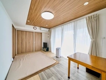 【神奈川県/川崎市中原区中丸子】クレッセント武蔵小杉グランデイズ弐番館 南向きのLDK約13.6帖は、家族が集う明るい空間です