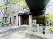 【兵庫県/神戸市東灘区魚崎西町】モンセーヌ住吉川公園1番館 エントランス