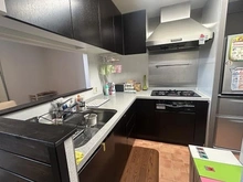 【兵庫県/神戸市東灘区魚崎南町】ルネ神戸住吉川清流の道 会話が弾むカウンターキッチンの写真です。