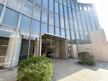 【兵庫県/神戸市灘区備後町】ウェルブ六甲道1番街 マンション1階エントランス