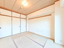 【東京都/江戸川区清新町】清新北ハイツ5号棟 収納も豊富で、すっきりとした暮らしが可能