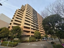 【東京都/江東区東雲】ビー・シティキャナルウィング 外観：総戸数３２３戸の大規模マンション