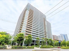 【東京都/江東区豊洲】パークホームズ豊洲ザ　レジデンス 外観：総戸数６９３戸。安心な暮らしを支える免震構造を採用。