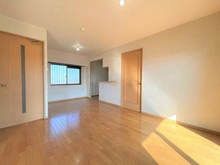 【神奈川県/川崎市川崎区四谷下町】エンゼルブレッサ川崎四谷 約１０．１帖のリビングダイニングスペース！