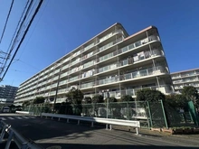 【神奈川県/横浜市鶴見区下野谷町】日商岩井鶴見マンション 外観：総戸数２６９戸の大規模マンション