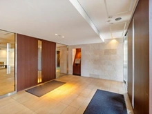 【神奈川県/横浜市鶴見区鶴見】プラウド横濱鶴見二見台 鍵をかざすだけのノンタッチキー採用