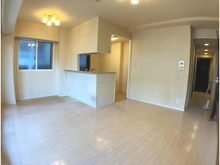 【神奈川県/横浜市鶴見区東寺尾】ナイスアーバンスクエア横濱東寺尾 【リビングダイニング】約10.3帖のリビングダイニング♪