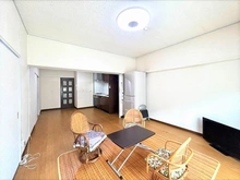 【大阪府/寝屋川市松屋町】ファースト香里園ハイツ 家族の団らんスペースです♪