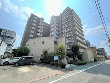 【大阪府/茨木市舟木町】クレアシティ茨木舟木町 外観：マンションの外観です♪