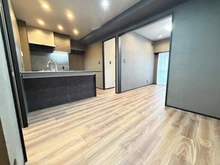 【東京都/大田区大森本町】トーエイ大森コープ ダイニングキッチン約8.9帖となっています。