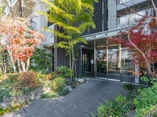 【東京都/西東京市中町】グランドメゾン東伏見 四季を感じられるエントランス