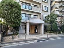 【埼玉県/さいたま市大宮区宮町】コンポ―ゼ大宮 メインエントランス