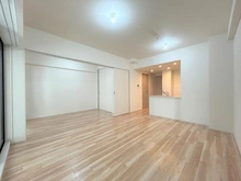 【東京都/八王子市八日町】ルネ八王子トレーシア LDは約11.0帖は、キッチンと繋がり、広々とした空間です。