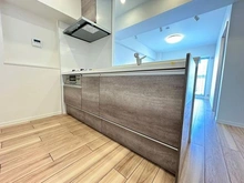 【東京都/荒川区西尾久】田端スカイハイツ リビングを見渡せるオープンキッチン