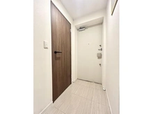 【大阪府/大阪市東住吉区田辺】Brillia田辺 シューズクローゼット付きの玄関です♪