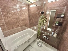 【大阪府/大阪市大正区南恩加島】ディオ・フェルティ大正 1418サイズの広々とした浴室のため、一日の疲れを癒すお風呂です♪